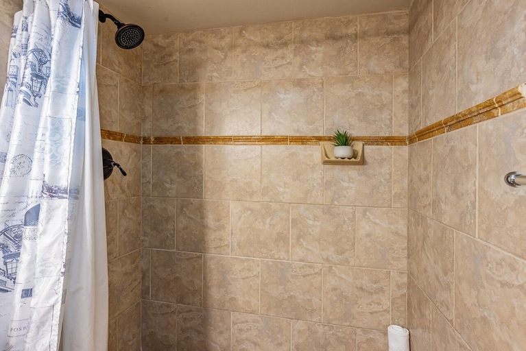 Bathroom 4, Kihei Kai Nani by Coldwell Banker Island Vacations, Maui