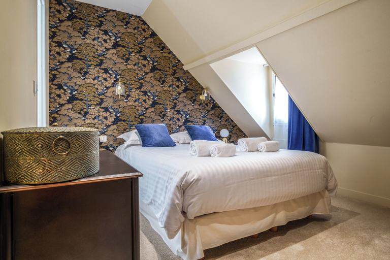 Bedroom 24