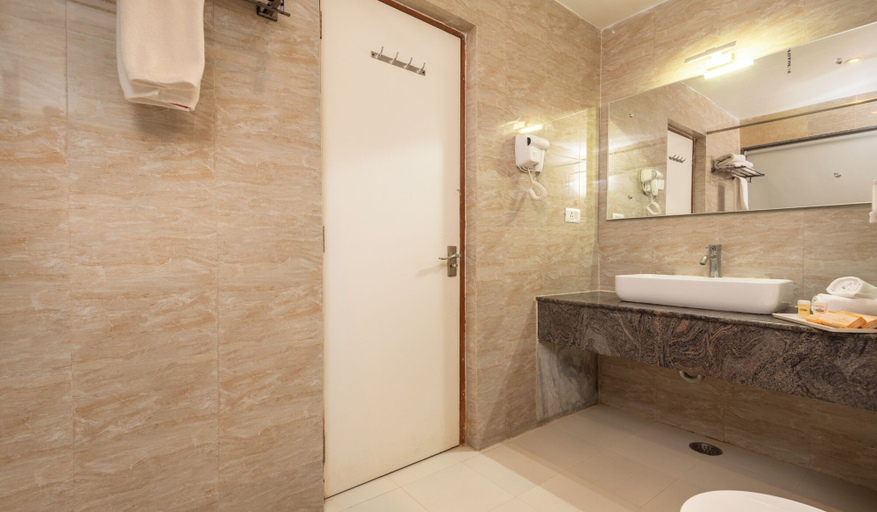 Bathroom 4, Hotel Kaushal International, Jalor