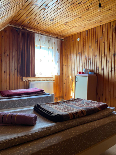 Others 5, Verica Rooms