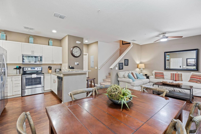 Room 1, Amazing 4bdr House Near Disney, Osceola