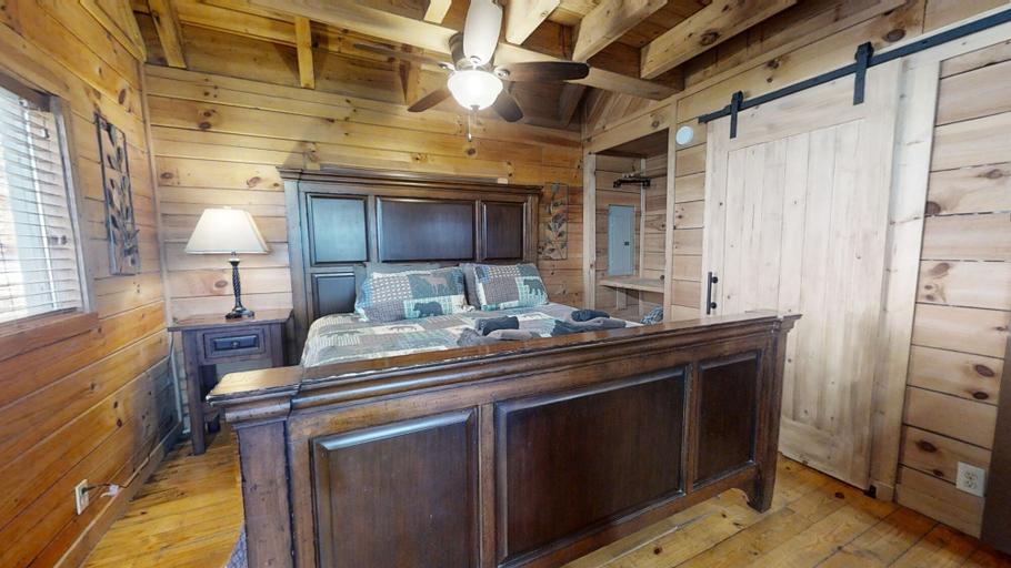 Others 5, Adelaide's Den 2 Bedroom Cabin by RedAwning, Blount