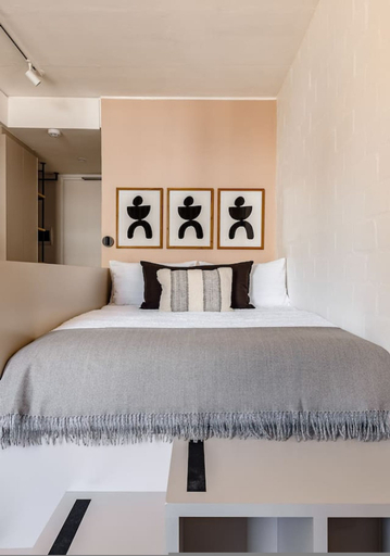 Room 4, Lifestyle Apartment 82 on Main, City of Cape Town