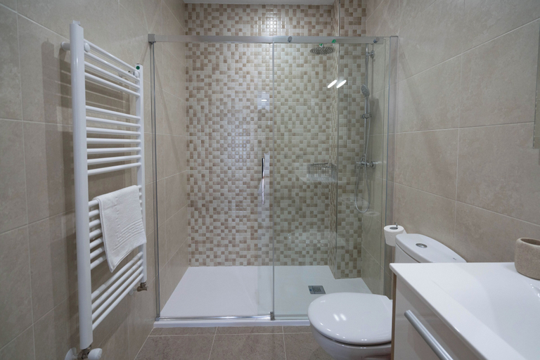 Bathroom, La Casa de Loli, Asturias
