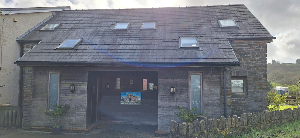 Exterior 2, 2 Bed Cottage - Sleeps 4- Parking - Wifi, Swansea