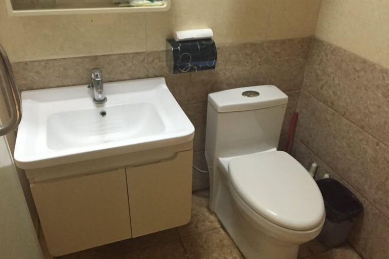 Bathroom 4, Qixian 168 Express Hotel, Hebi