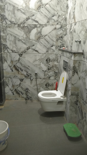 Bathroom 4, Shreeram guest house, Ujjain
