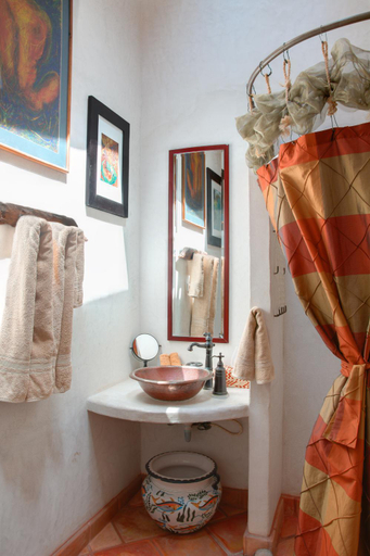 Bathroom 4