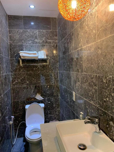 Bathroom 3, Hoi An Sea Sunset Villa & Bar, Da Nang