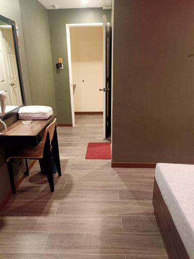 Bedroom 8