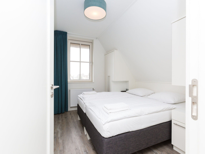 Bedroom 3, Friesland Villa With Fireplace, Lemsterland