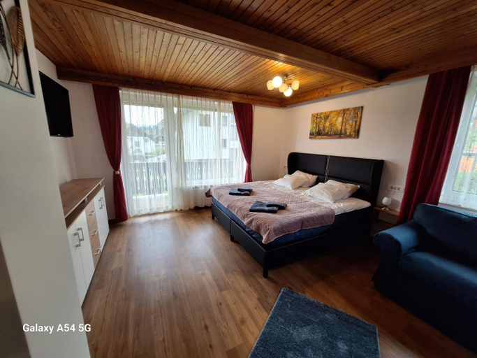 Others 5, APARTMENT PETEK, Bled