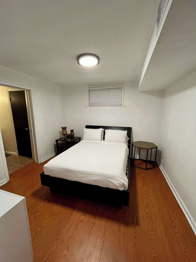Room 5, Steps From Downtown Minutes to the Airport, Lafayette