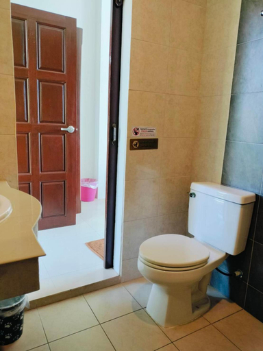 Bathroom 2, Jigsaw Cafe & Resort, Ko Samui