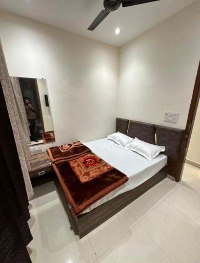 Bedroom 4, Crysta guest house, Amritsar