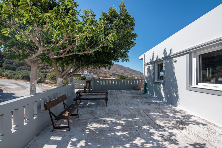 Others 2, Michael's Villa, Crete
