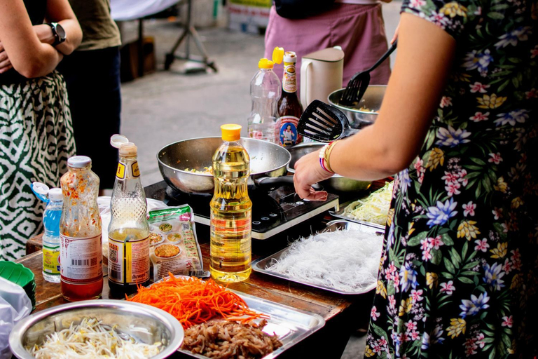 Food & Drinks 5, Back Home Backpackers, Phra Nakhon