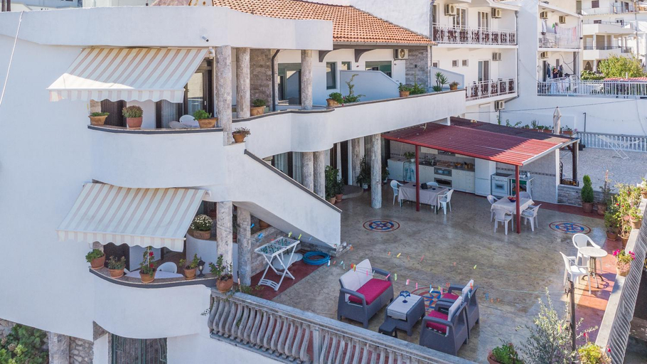 Others 5, Apartments Ishmi in center of Ulcinj
