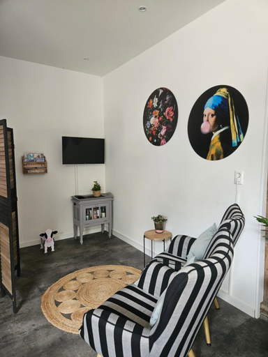 Others 4, B&B Wijdzicht, Wymbritseradiel