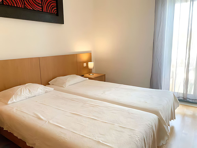 Room 2, Marina View 1 Bedroom Apartment w Swimming Pool, Albufeira