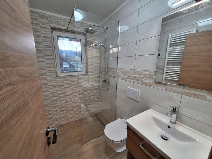 Bathroom 4, APARTMENT PETEK, Bled