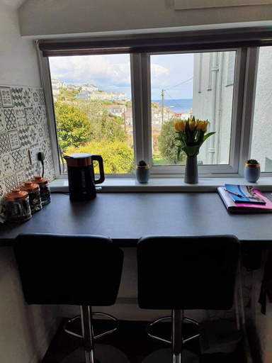 Interior 5, Seaview-petsok-patio-1br, Cornwall