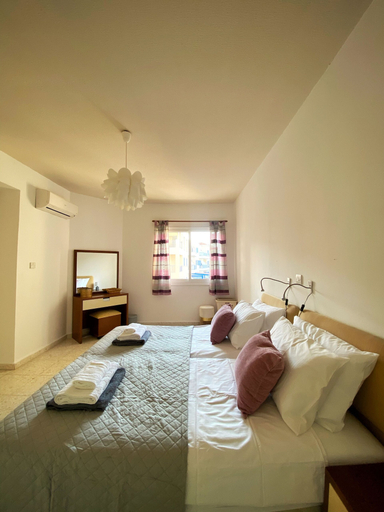 Room 2, 67 KPF - Stay King s Palace