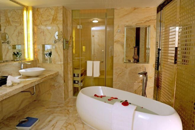 Bathroom 4, Tiancheng Grand Hotel, Guangyuan