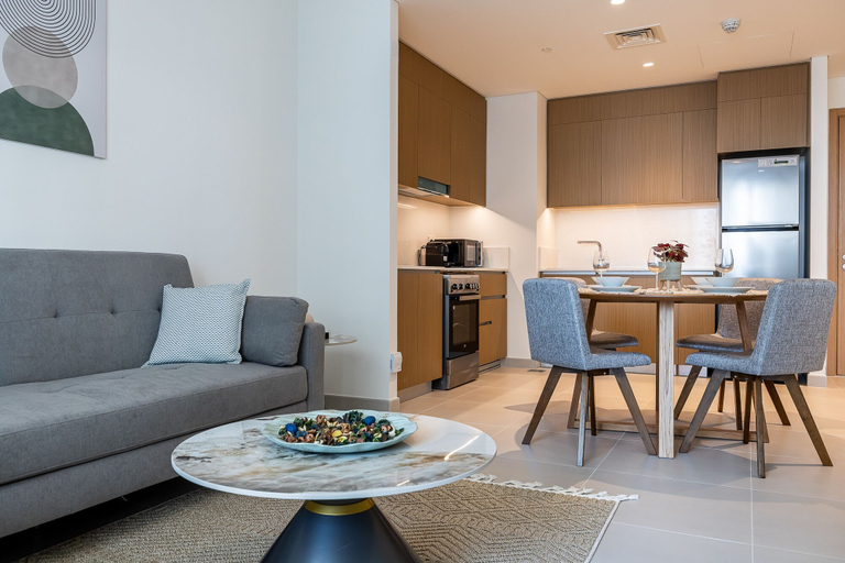 Room 2, Creek Beach Surf 307, Dubai