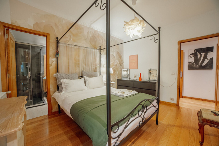 Room 2, Arcozelo Pool Garage by Vacationy, Vila Nova de Gaia