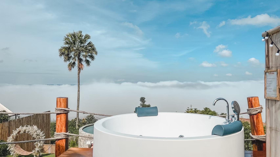 Bathroom 10