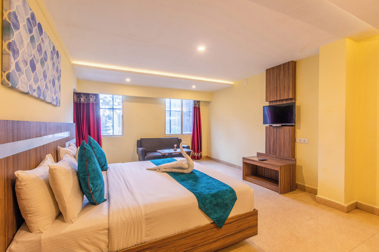 Bedroom 3, Vinayaga Inn by Poppys Ooty, The Nilgiris