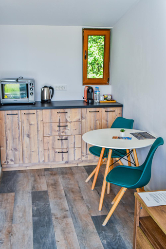 Others 2, Silver Bungalow, Sacele