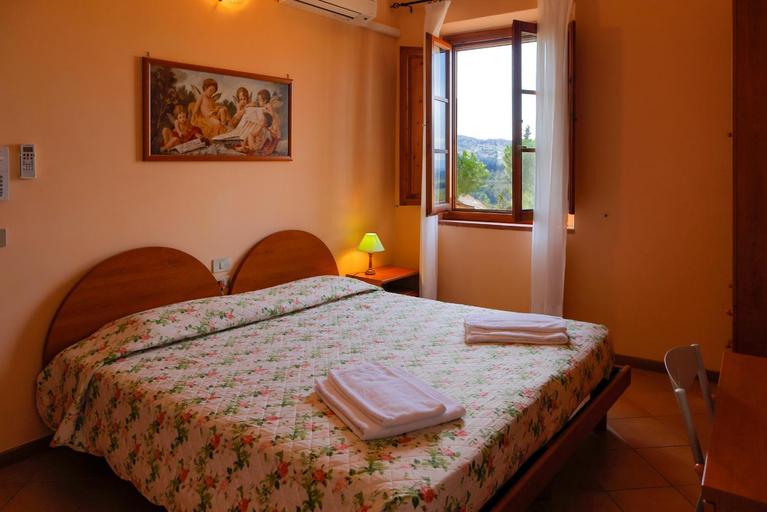 Bedroom 9