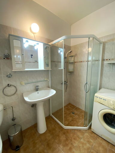 Room 3, 67 KPF - Stay King s Palace