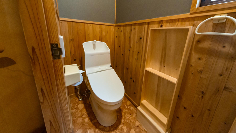 Bathroom 4