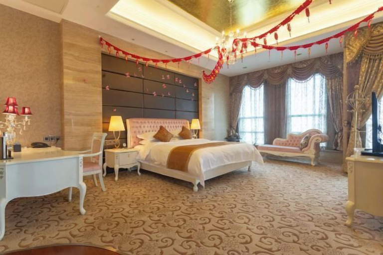 Bedroom 5, Jinling International Hotel, Dongying