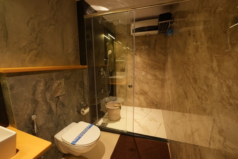 Bathroom 4, AURA CRIMSON VISTAS, Dindigul
