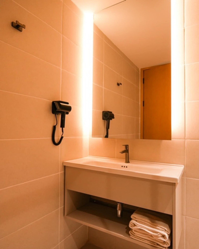 Bathroom 4, The Inn Bintulu, Bintulu