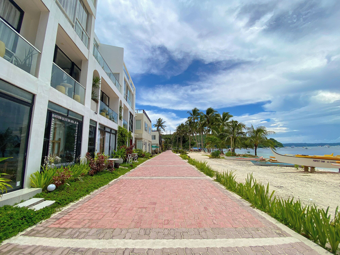 Exterior & Views 2, Palassa Private Residences, Malay