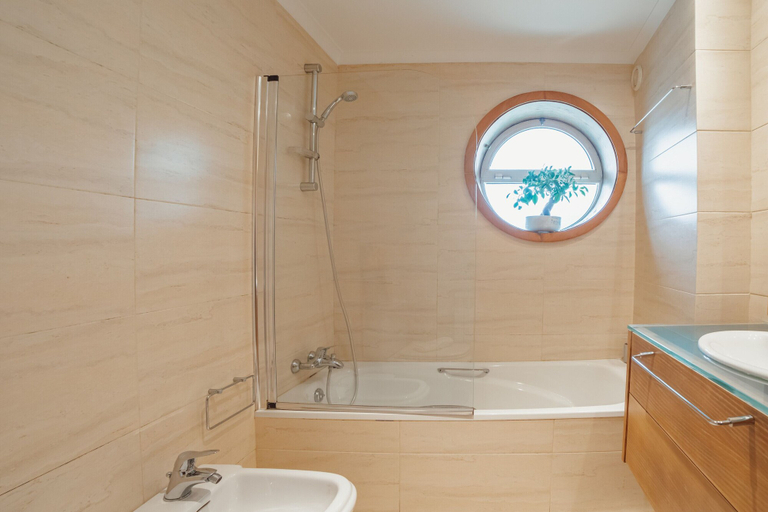 Room 3, Arcozelo Pool Garage by Vacationy, Vila Nova de Gaia