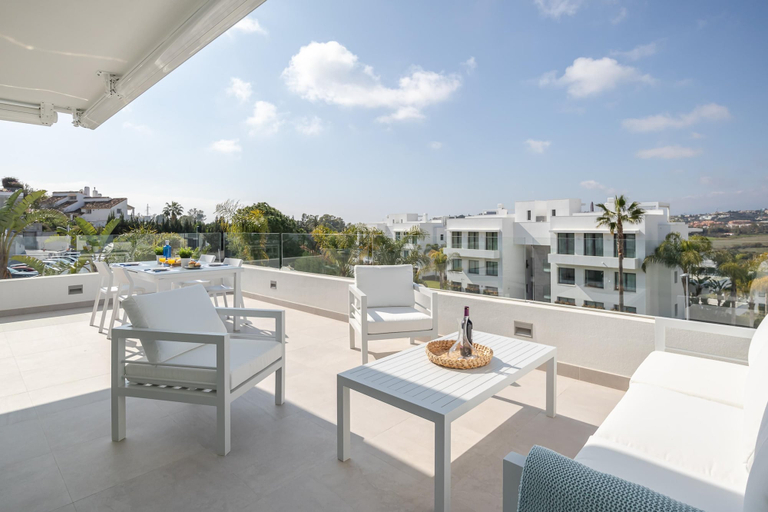 Room 3, Apartment Marbella Golf With Pool, Málaga
