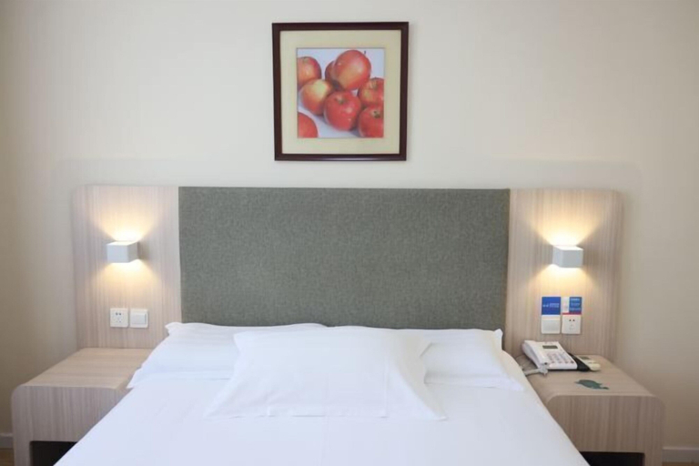 Bedroom 3, Xicui Hotel (Beijing Baizhifang), Beijing