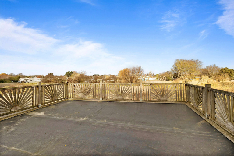 Room 2, Splash-pevensey Bay in Pevensey Bay, East Sussex