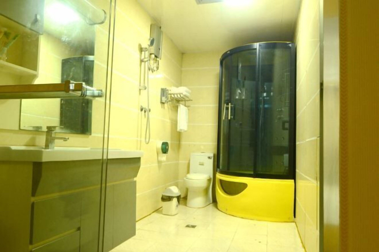 Bathroom 3, City 118 Hotel (High-speed), Shijiazhuang