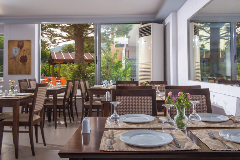 Food & Drinks 5, South Coast Hotel, Crete