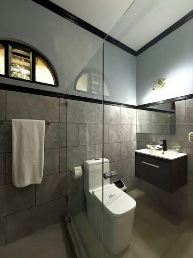 Bathroom 4, Rancho Rio Perlas Resort & Spa, Cartago