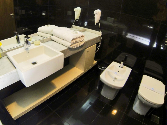 Bathroom 4, IQ Callao by Recoleta Apartments, Distrito Federal