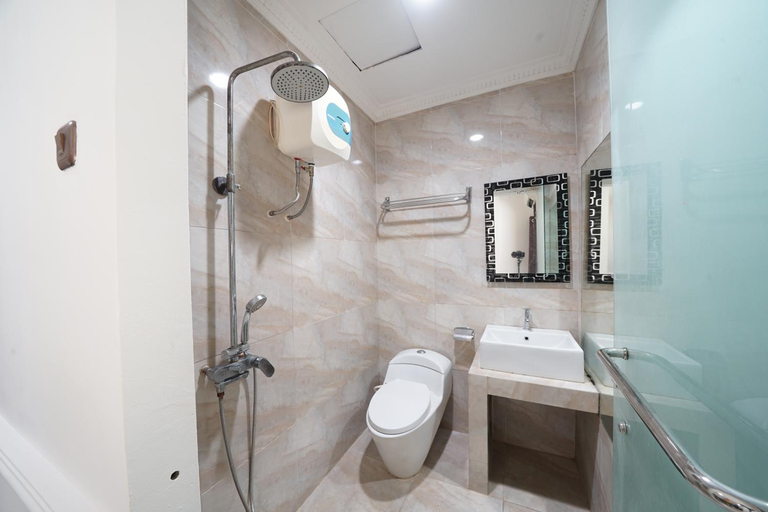 Bathroom 8