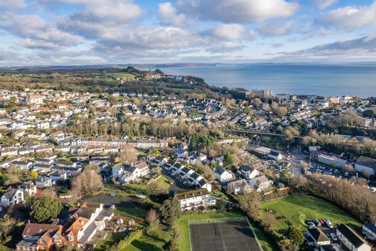 Room 4, Little Rosemount - Close to Town Beach and Shops, Pembrokeshire